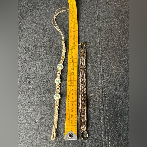 2 bracelets - Picture 4 of 5